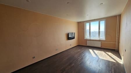 Продажа однокомнатной квартиры, 42 м², этаж 8 из 17. Фото 2