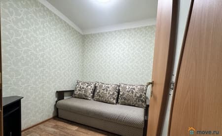 Снять трехкомнатную квартиру на сутки, 42 м², этаж 2 из 5. Фото 3