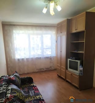 Объявление о сдаче однокомнатной квартиры, 32 м², этаж 4 из 4. Фото 1