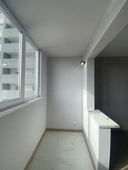 Продается однокомнатная квартира, 35 м², этаж 12 из 17. Фото 2