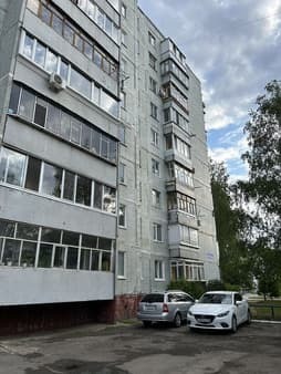 Купить трехкомнатную квартиру, 62.1 м², этаж 4 из 9. Фото 1